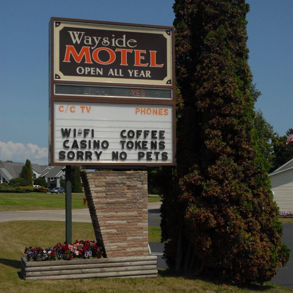 Wayside Motel Saint Ignace Exterior photo